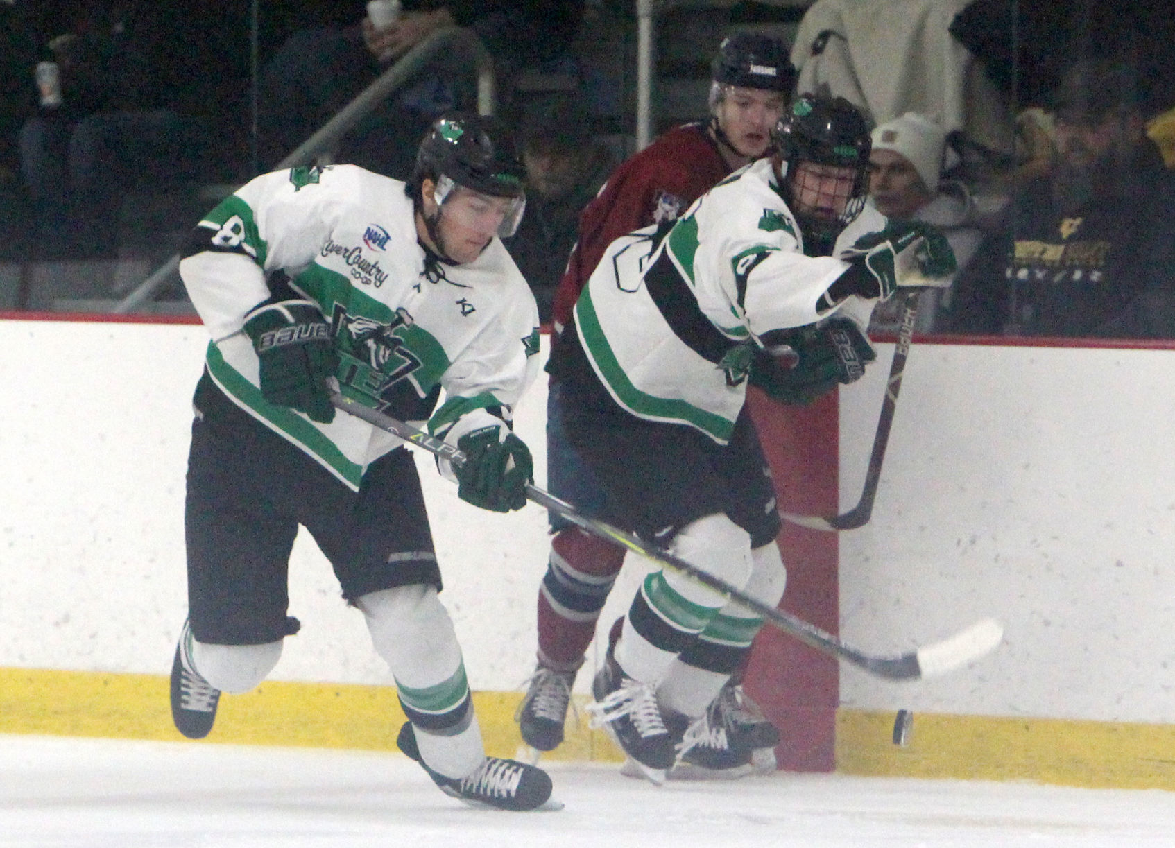 Fairbanks Ice Dogs at Chippewa Steel 12-29-18
